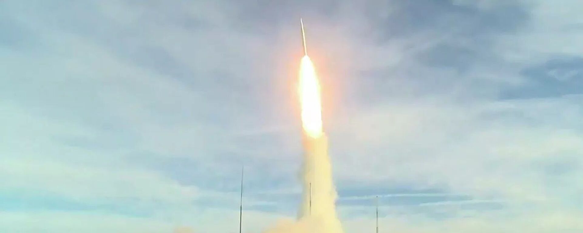 Запуск баллистической ракеты с авиабазы Ванденберг в Калифорнии - Sputnik Молдова, 1920, 16.12.2019