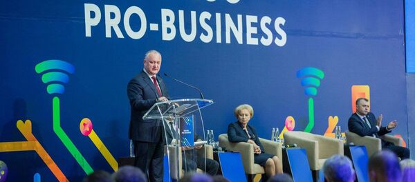 Igor Dodon la Forumul Economic ”Dialog pro-business” Igor Dodon la Forumul Economic ”Dialog pro-business” - Sputnik Moldova