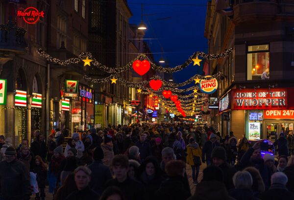 Украшенная к Рождеству улица в Копенгагене - Sputnik Молдова