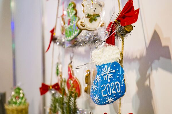 Ultima zi în care mai poți cumpăra aceste decorațiuni de Crăciun: Cât costă ele Ultima zi în care mai poți cumpăra aceste decorațiuni de Crăciun: Cât costă ele - Sputnik Moldova