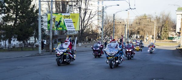 Парад Дедов Морозов на мотоциклах 2019 - Sputnik Молдова