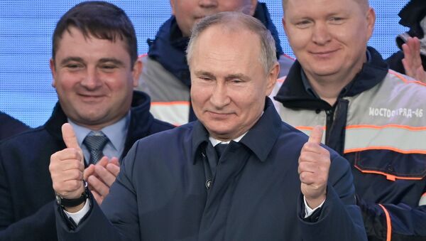  Президент России Владимир Путин на церемонии открытия движения по железнодорожной части Крымского моста  - Sputnik Moldova-România