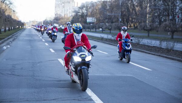 Parada moșilor Crăciun 2019 - Sputnik Moldova