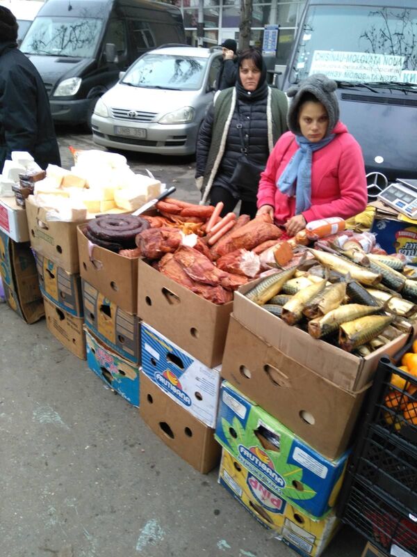 Atenție ce cumpărați pentru masa de sărbătoare: Unde sunt vândute cele mai nocive produse Atenție ce cumpărați pentru masa de sărbătoare: Unde sunt vândute cele mai nocive produse - Sputnik Moldova