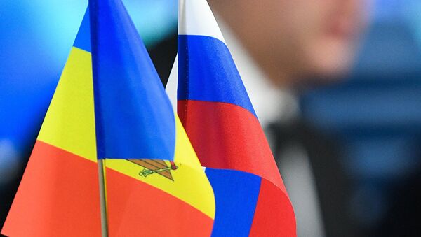Флаги Молдовы и России - Sputnik Moldova