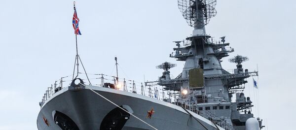 Отряд кораблей Северного флота во главе с крейсером Маршал Устинов прибыл в Североморск - Sputnik Moldova-România