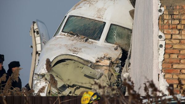 Потерпевший крушение пассажирский самолет Fokker 100  - Sputnik Moldova-România