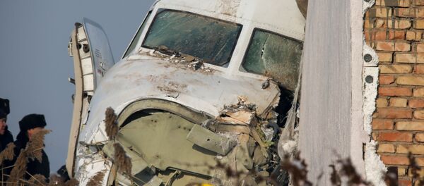 Потерпевший крушение пассажирский самолет Fokker 100 Потерпевший крушение пассажирский самолет Fokker 100 - Sputnik Moldova-România