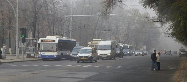 трансорт ближний свет осень-зима transport faza scurtă lumina toamna iarna - Sputnik Moldova