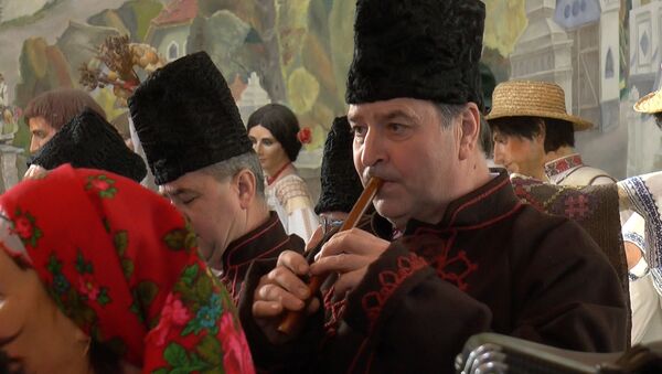 Cântece de Crăciun la Muzeul Național de Etnografie și Istorie Naturală - Sputnik Moldova