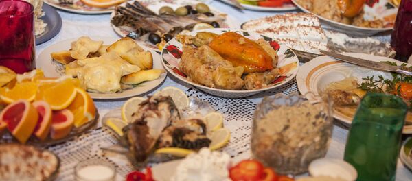 Праздничный стол в Молдове - Sputnik Moldova