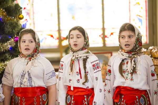 Sărbătoarea colindelor Hristos Se naște, salvați-L, ediția a V-a - Sputnik Moldova-România