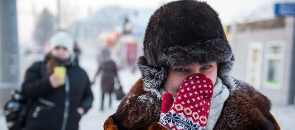 Женщина в шубе Женщина в шубе - Sputnik Moldova