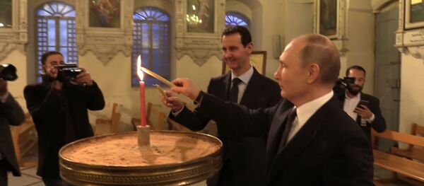 В Турцию через Сирию: почему Путин внезапно прилетел в Дамаск? В Турцию через Сирию: почему Путин внезапно прилетел в Дамаск? - Sputnik Молдова