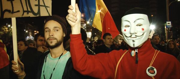 СПУТНИК_Жители Бухареста вышли на акцию протеста из-за пожара в клубе - Sputnik Moldova