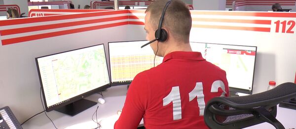 Câte apeluri au preluat operatorii 112 de Revelion și Crăciun - Sputnik Moldova