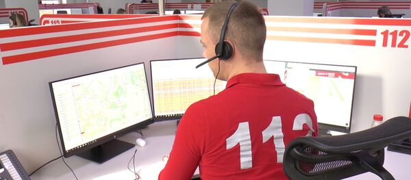 Cколько звонков приняли операторы службы 112 на Новый год и Рождество Cколько звонков приняли операторы службы 112 на Новый год и Рождество - Sputnik Молдова
