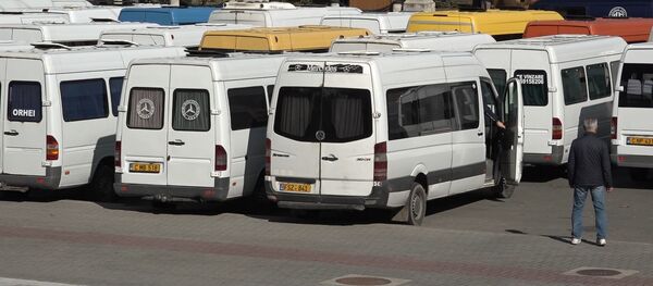 Повышение тарифа на междугородние поездки: что говорят люди - Sputnik Молдова