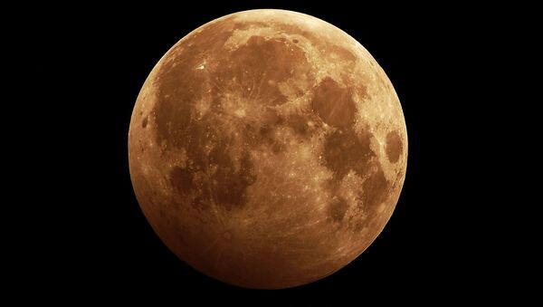 Eclipsa de Lună din 10 ianuarie 2020 lângă Krasnoiarsk, Rusia

 - Sputnik Moldova