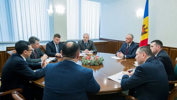 Встреча президента Молдовы Игоря Додона с главой Нацбанка Октавианом Армашу и министром финансов Сергеем Пушкуцэ - Sputnik Moldova