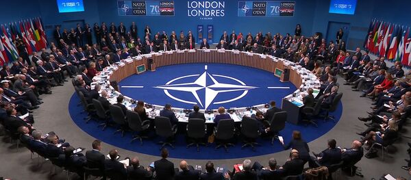 Конфликт США и Ирана: как Вашингтон пытается сохранить влияние на Ближнем Востоке - Sputnik Молдова