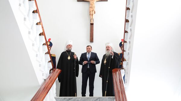 Instalarea crucifixului la MAI - Sputnik Moldova