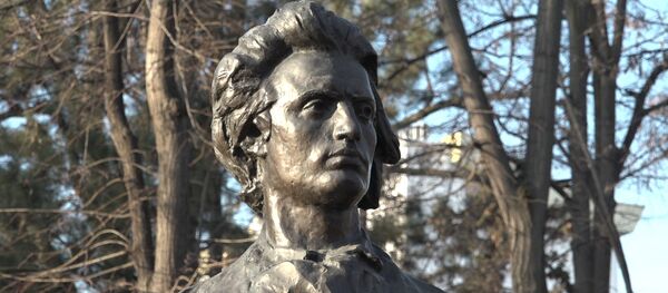 Ce cunosc moldovenii despre Mihai Eminescu - Sputnik Moldova-România