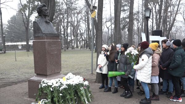 Start Zilei Naționale a Culturii și comemorării poetului Mihai Eminescu - Sputnik Moldova