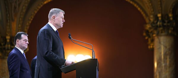 Klaus Iohannis și Ludovic Orban - Sputnik Moldova-România