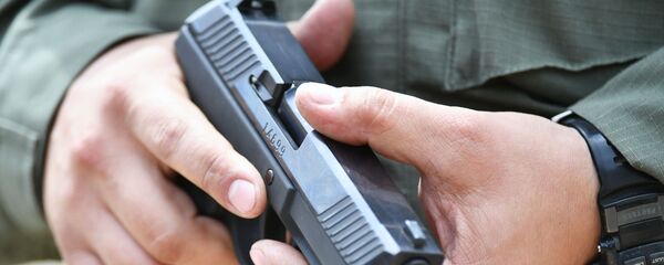 Демонстрация исторического и нового оружия на полигоне АО ЦНИИточмаш - Sputnik Молдова