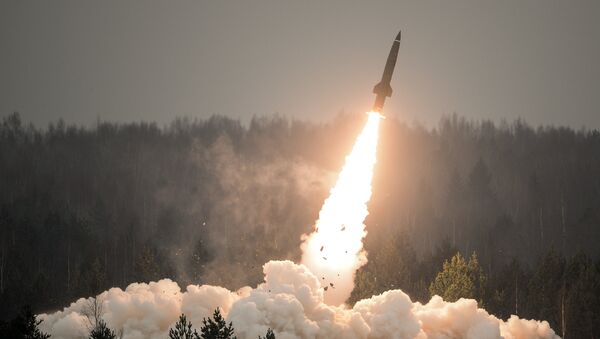 Lansarea unei rachete balistice antiaeriene - Sputnik Moldova-România