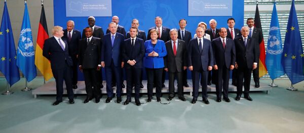 Vladimir Putin și participanții la conferința internațională de la Berlin - Sputnik Moldova