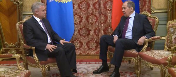 Итоги Второй мировой войны пытаются подвергать сомнению - Лавров на встрече с генсеком ОДКБ - Sputnik Молдова