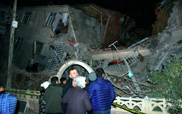 Последствия землетрясения на востоке Турции - Sputnik Молдова