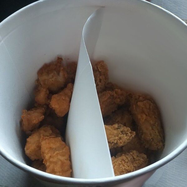 Кишиневцам не докладывают мяса - больше картона, чем продукта - Sputnik Молдова