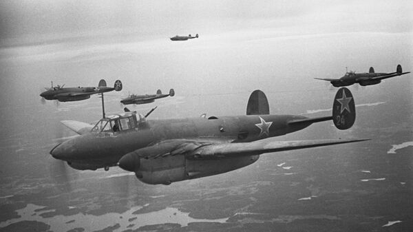 Бомбардировщики 14-й воздушной Армия поддерживают войска Волховского фронта при прорыве блокады Ленинграда, 1 января 1943 года - Sputnik Молдова