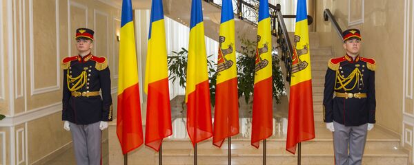 Флаг Румынии и Молдовы Флаг Румынии и Молдовы - Sputnik Молдова