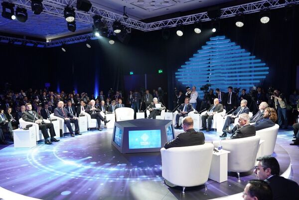 Chicu la Digital Future of Global Economy: Guvernul vrea digitalizarea serviciilor publice Chicu la Digital Future of Global Economy: Guvernul vrea digitalizarea serviciilor publice - Sputnik Moldova