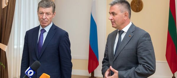 Вадим Красносельский и Дмитрий Козак Вадим Красносельский и Дмитрий Козак - Sputnik Молдова