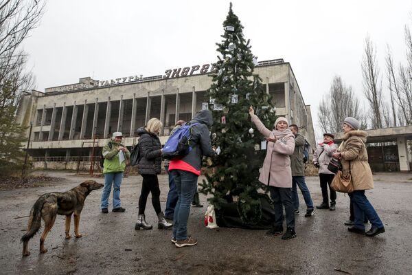 Новогодняя елка в Припяти - Sputnik Молдова