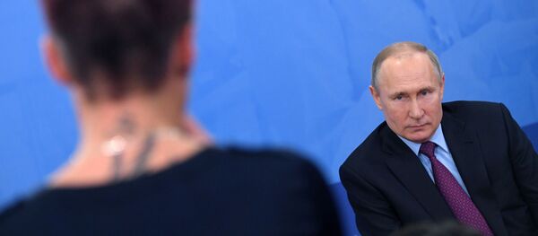 Рабочая поездка президента РФ В. Путина в Череповец - Sputnik Moldova-România