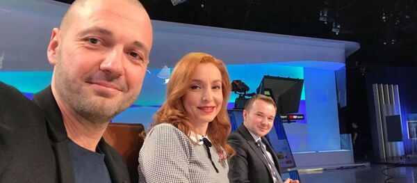 Dan MV Chitic, Ingrid Mocanu şi Daniel Gheorghe Dan MV Chitic, Ingrid Mocanu şi Daniel Gheorghe - Sputnik Moldova-România
