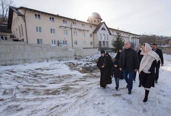 Preşedintele Dodon a avut o zi plină: Unde a fost astăzi şeful statului - Video Preşedintele Dodon a avut o zi plină: Unde a fost astăzi şeful statului - Video - Sputnik Moldova
