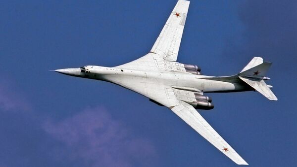 Модернизированный Ту-160М впервые поднялся в воздух - Sputnik Молдова
