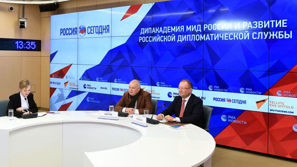 П/к ректора Дипломатической академии МИД России А. Яковенко П/к ректора Дипломатической академии МИД России А. Яковенко - Sputnik Молдова