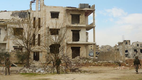 Саперы сирийской армии ищут мины в освобожденном от боевиков городе Мааррат-эн-Нууман в Сирии - Sputnik Молдова