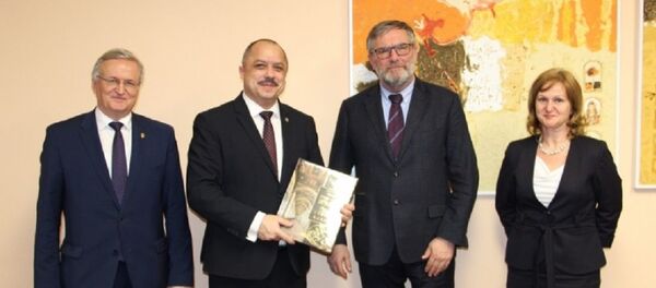 Corneliu Popovici și Mihail Briuhanov - Sputnik Moldova