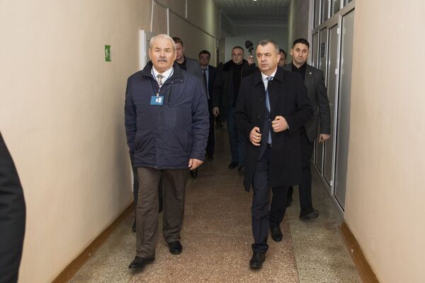 Ion Chicu a efectuat vizite la Sângerei și Bălți: Ce a discutat cu Renato Usatîi - Foto Ion Chicu a efectuat vizite la Sângerei și Bălți: Ce a discutat cu Renato Usatîi - Foto - Sputnik Moldova