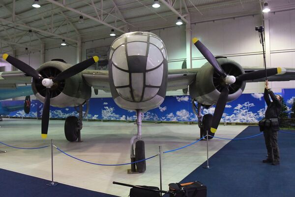 Американский бомбардировщик B-25 Митчелл , представленный в Центральном музее Военно-воздушных сил, в Монино - Sputnik Молдова