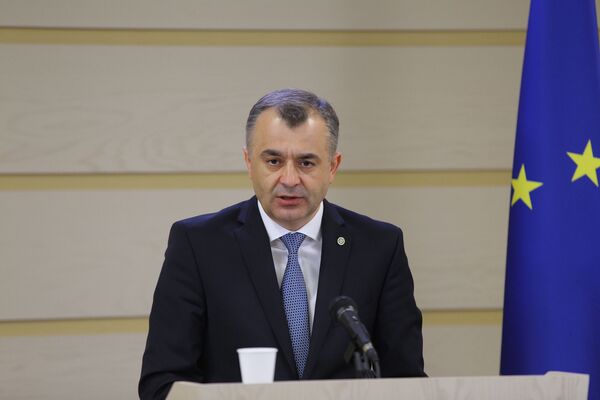 Mărul discordiei: De ce parlamentarii nu au putut găsi o cale de conciliere Mărul discordiei: De ce parlamentarii nu au putut găsi o cale de conciliere - Sputnik Moldova